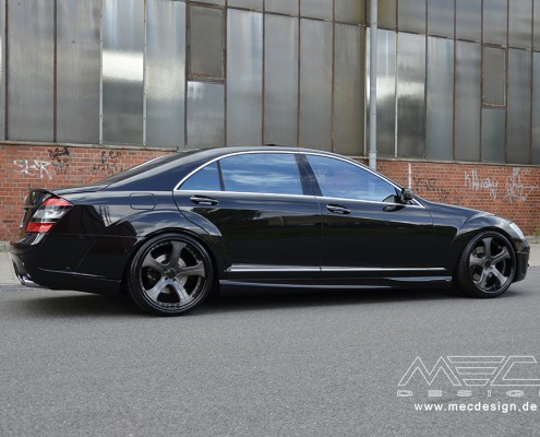 W221 V221 S-Klasse Mercedes Tuning AMG Bodykit Felgen Auspuff Spurverbreiterung Carbon