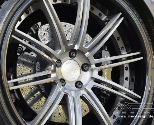 MEC Design Aston Martin DBS "Royale" with CCD10 10Jx21 and 12Jx21 wheels