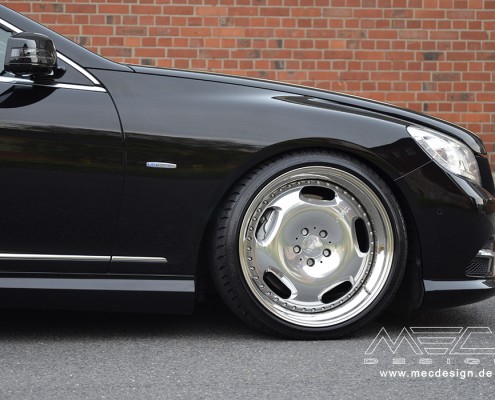 MEC Design CL500 with mecxtreme1 3 piece wheel in 9,5+11x20