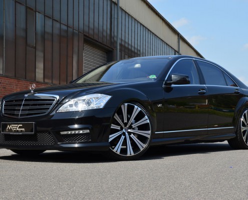 W221 V221 S-Klasse Mercedes Tuning AMG Bodykit Felgen Auspuff Spurverbreiterung Carbon