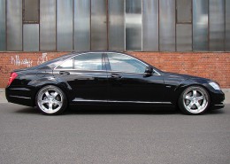 W221 V221 S-Klasse Mercedes Tuning AMG Bodykit Felgen Auspuff Spurverbreiterung Carbon