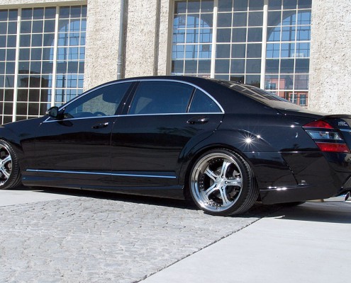 W221 V221 S-Klasse Mercedes Tuning AMG Bodykit Felgen Auspuff Spurverbreiterung Carbon