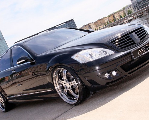 W221 V221 S-Klasse Mercedes Tuning AMG Bodykit Felgen Auspuff Spurverbreiterung Carbon