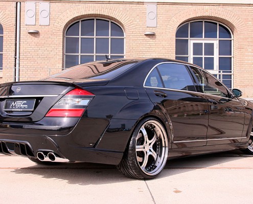 W221 V221 S-Klasse Mercedes Tuning AMG Bodykit Felgen Auspuff Spurverbreiterung Carbon