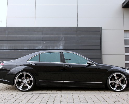 W221 V221 S-Klasse Mercedes Tuning AMG Bodykit Felgen Auspuff Spurverbreiterung Carbon