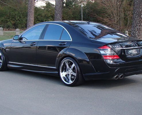 W221 V221 S-Klasse Mercedes Tuning AMG Bodykit Felgen Auspuff Spurverbreiterung Carbon