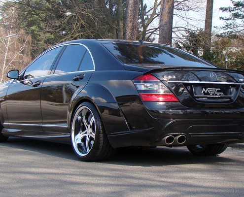 W221 V221 S-Klasse Mercedes Tuning AMG Bodykit Felgen Auspuff Spurverbreiterung Carbon
