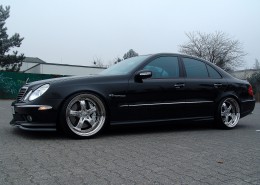 W211 S211 E-Klasse Mercedes Tuning AMG Bodykit Felgen Auspuff Spurverbreiterung Carbon