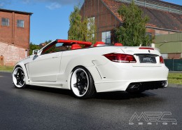 C207 A207 Mercedes Tuning AMG Bodykit Felgen Auspuff Spurverbreiterung Carbon