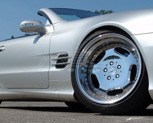 R230 SL Roadster Mercedes Tuning AMG Bodykit Felgen Auspuff Spurverbreiterung Carbon