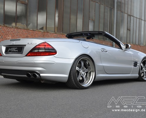 R230 SL Roadster Mercedes Tuning AMG Bodykit Felgen Auspuff Spurverbreiterung Carbon