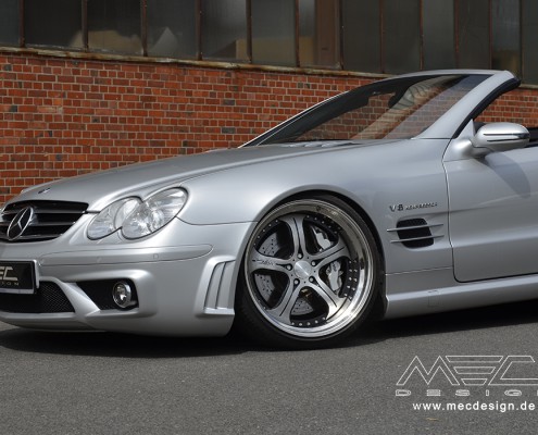 R230 SL Roadster Mercedes Tuning AMG Bodykit Felgen Auspuff Spurverbreiterung Carbon