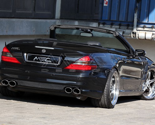 R230 SL Roadster Mercedes Tuning AMG Bodykit Felgen Auspuff Spurverbreiterung Carbon