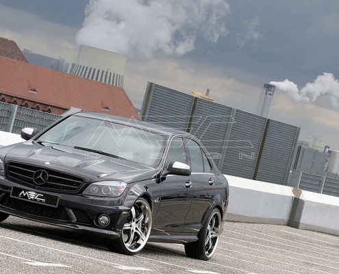 W204 C204 S204 C-Klasse Mercedes Tuning AMG Bodykit Felgen Auspuff Spurverbreiterung Carbon