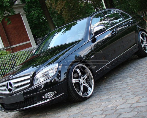W204 C204 S204 C-Klasse Mercedes Tuning AMG Bodykit Felgen Auspuff Spurverbreiterung Carbon