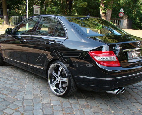 W204 C204 S204 C-Klasse Mercedes Tuning AMG Bodykit Felgen Auspuff Spurverbreiterung Carbon