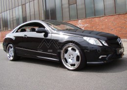C207 A207 Mercedes Tuning AMG Bodykit Felgen Auspuff Spurverbreiterung Carbon