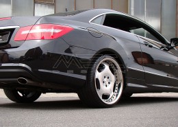 C207 A207 Mercedes Tuning AMG Bodykit Felgen Auspuff Spurverbreiterung Carbon