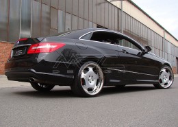 C207 A207 Mercedes Tuning AMG Bodykit Felgen Auspuff Spurverbreiterung Carbon