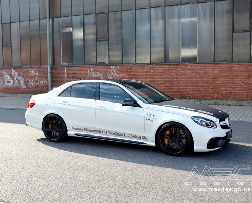W212 S212 E-Klasse Mercedes Tuning AMG Bodykit Felgen Auspuff Spurverbreiterung Carbon
