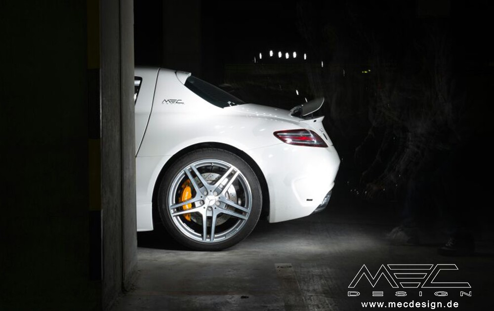 Customer by Kuwait with “Black Series Style” Diffusor