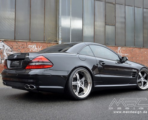 R230 SL Roadster Mercedes Tuning AMG Bodykit Felgen Auspuff Spurverbreiterung Carbon
