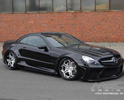 R230 SL Roadster Mercedes Tuning AMG Bodykit Felgen Auspuff Spurverbreiterung Carbon