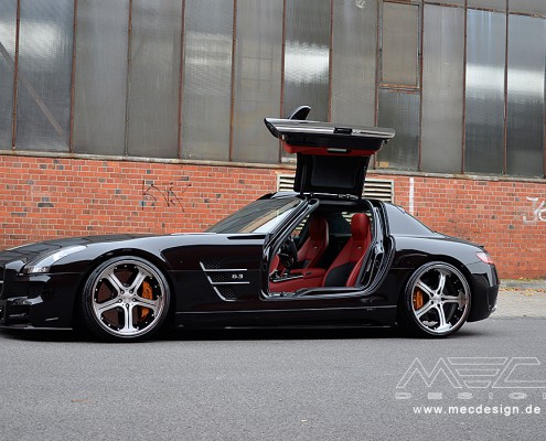 SLS R197 Mercedes Tuning AMG Bodykit Felgen Auspuff Spurverbreiterung Carbon