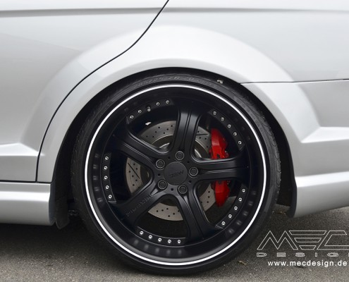 W204 C204 S204 C-Klasse Mercedes Tuning AMG Bodykit Felgen Auspuff Spurverbreiterung Carbon