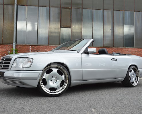 W124 Mercedes Tuning AMG Bodykit Felgen Auspuff Spurverbreiterung Carbon