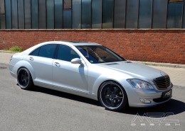 W221 V221 S-Klasse Mercedes Tuning AMG Bodykit Felgen Auspuff Spurverbreiterung Carbon