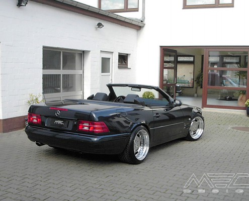 R129 SL Roadster Mercedes Tuning AMG Bodykit Felgen Auspuff Spurverbreiterung Carbon