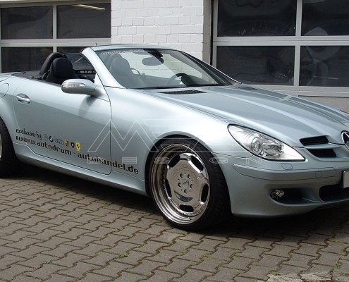 R171 SLK Roadster Mercedes Tuning AMG Bodykit Felgen Auspuff Spurverbreiterung Carbon