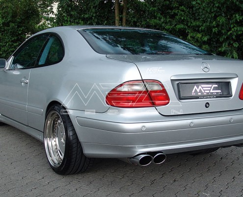 W208 A208 CLK Mercedes Tuning AMG Bodykit Felgen Auspuff Spurverbreiterung Carbon