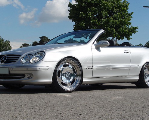 W209 A209 CLK Mercedes Tuning AMG Bodykit Wheels Exhaust Spacer Carbon