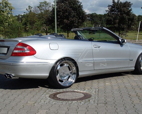 W209 A209 CLK Mercedes Tuning AMG Bodykit Wheels Exhaust Spacer Carbon