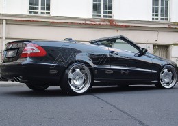 W209 A209 CLK Mercedes Tuning AMG Bodykit Felgen Auspuff Spurverbreiterung Carbon