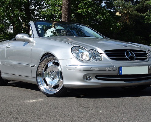 W209 A209 CLK Mercedes Tuning AMG Bodykit Felgen Auspuff Spurverbreiterung Carbon