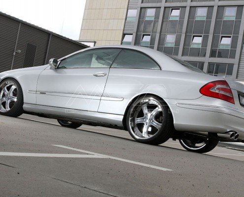 W209 A209 CLK Mercedes Tuning AMG Bodykit Wheels Exhaust Spacer Carbon