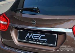 X156 GLA Mercedes Tuning AMG Bodykit Felgen Auspuff Spurverbreiterung Carbon