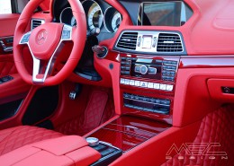 C207 A207 Mercedes Tuning AMG Interieur Carbon Leder