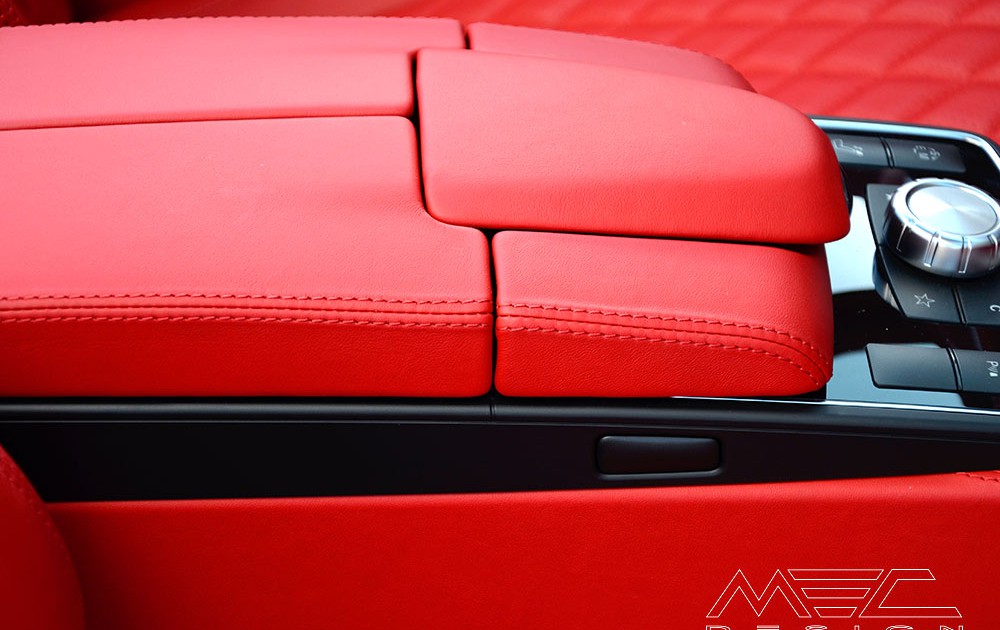 C207 A207 Mercedes Tuning AMG Interieur Carbon Leder